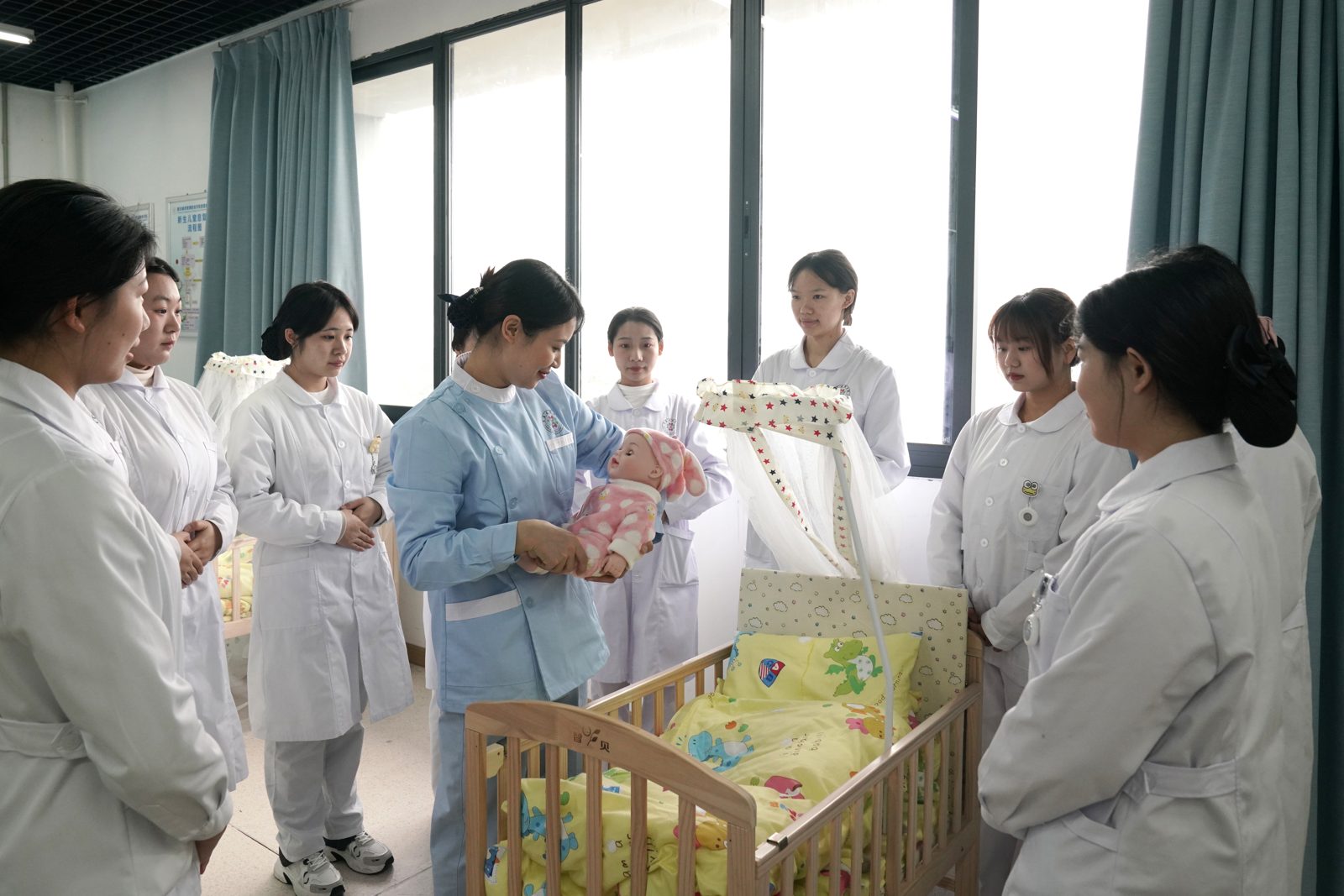婴幼儿照护实训场景三